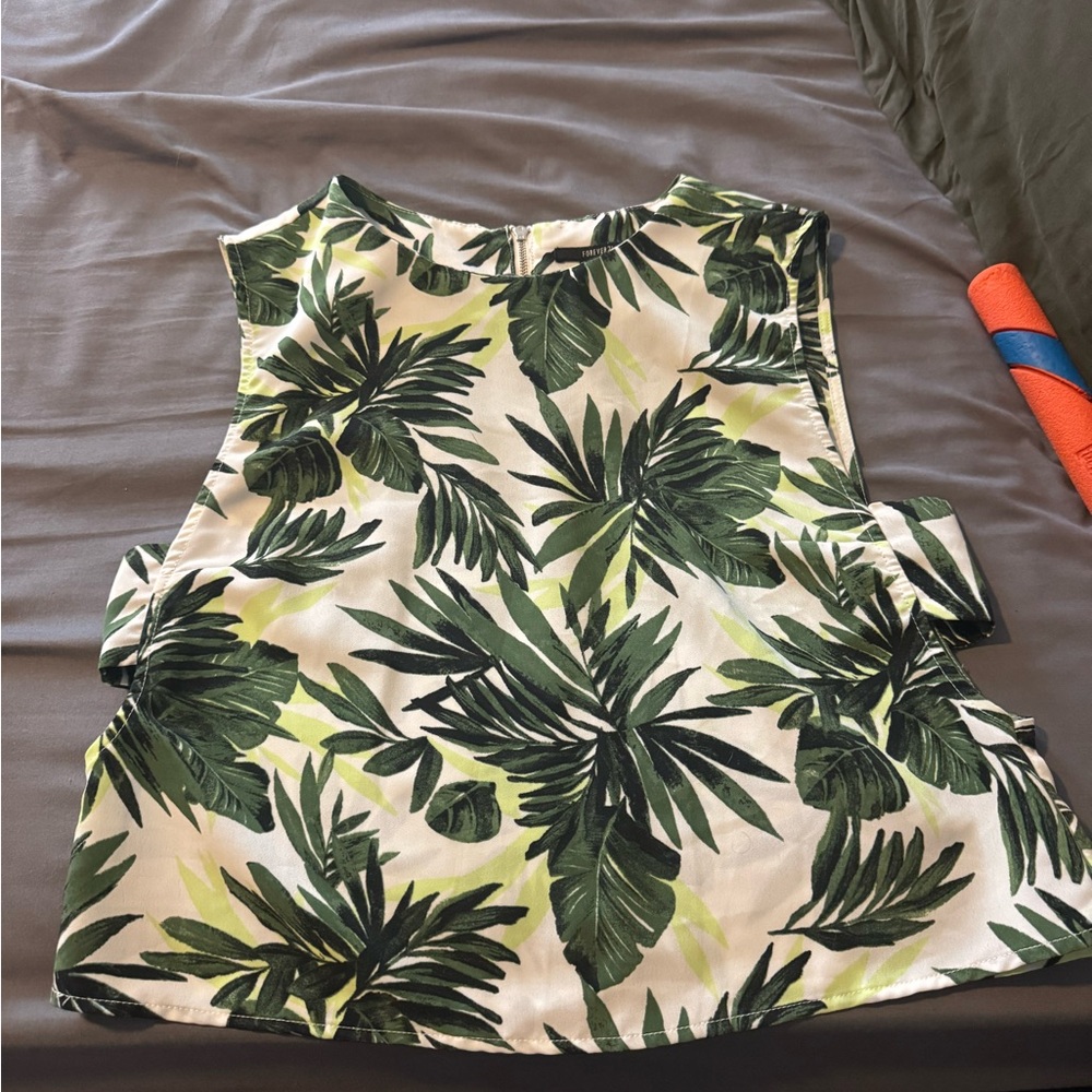 Forever 21 Green Leaf Print Crop Top